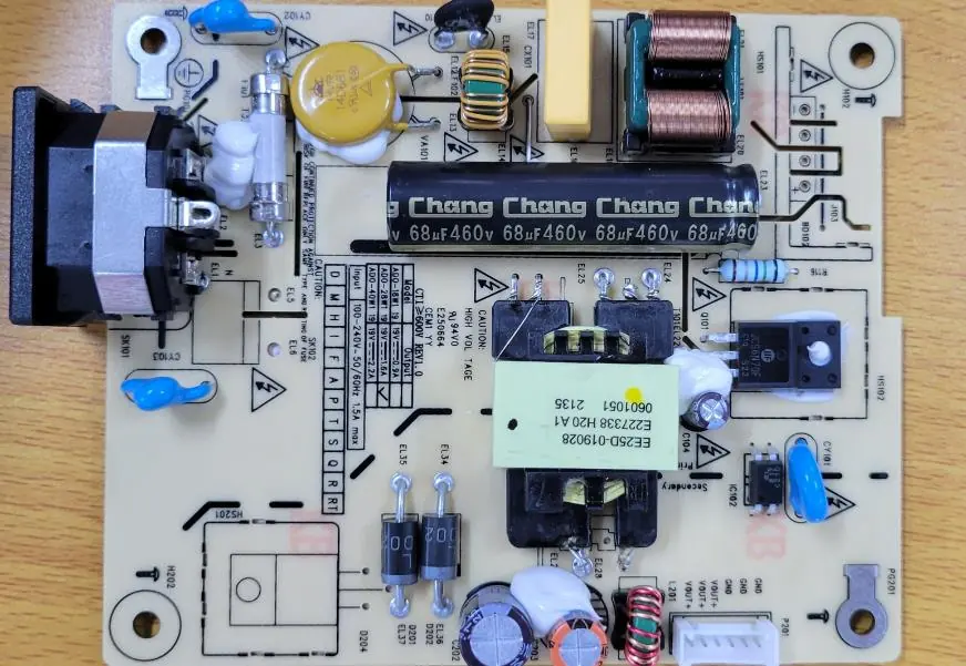 PCB and capacitor location