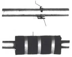 Correct installation of the strap-on sensor with hose clip and thermal insulation.