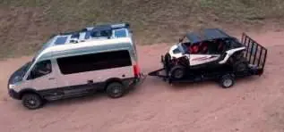 Towing capability with off-road vehicle