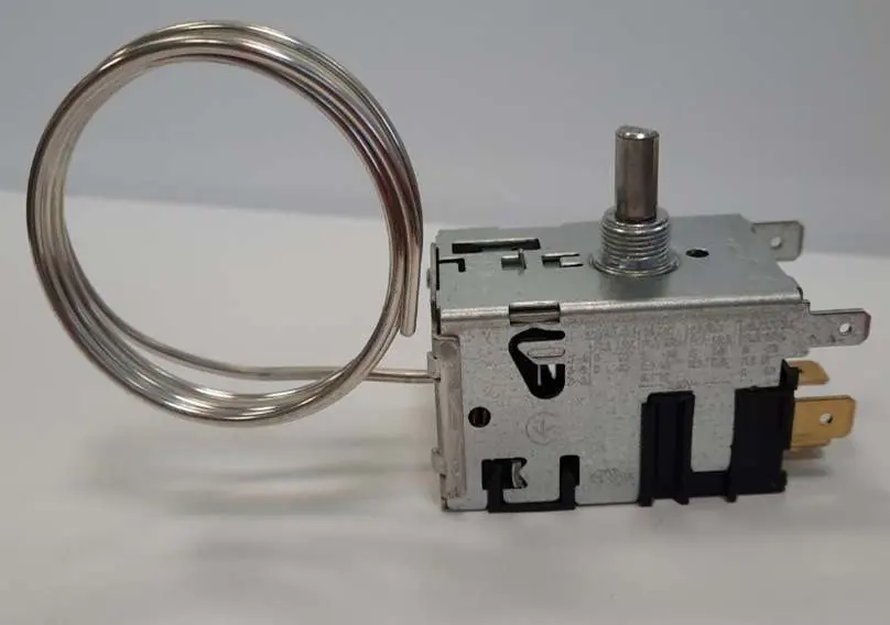 Danfoss 077B thermostat