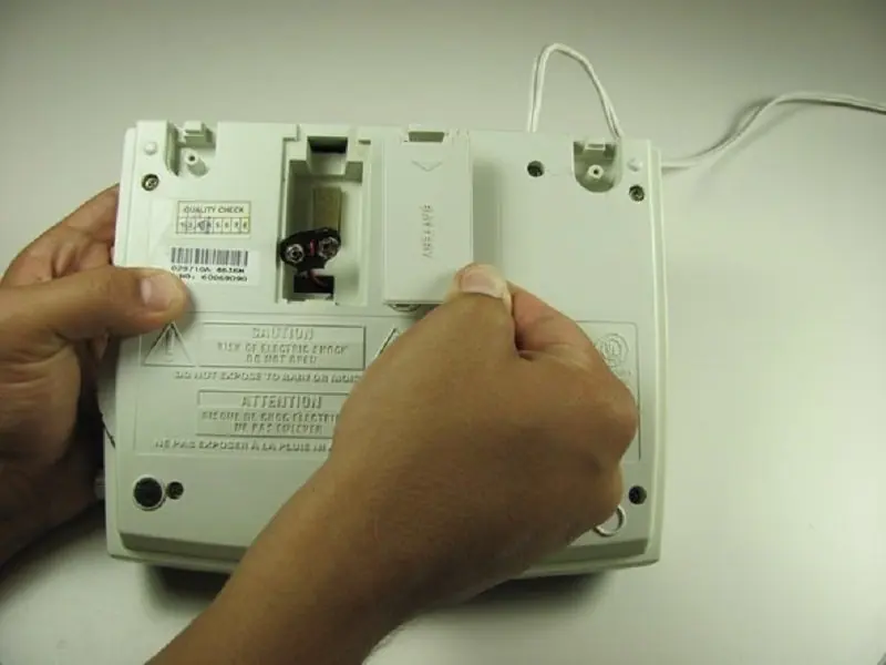 Removing the battery compartment door