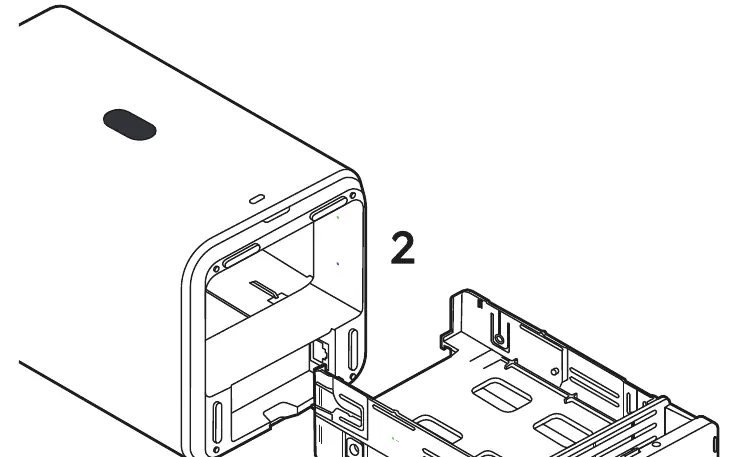 Removing the drive tray