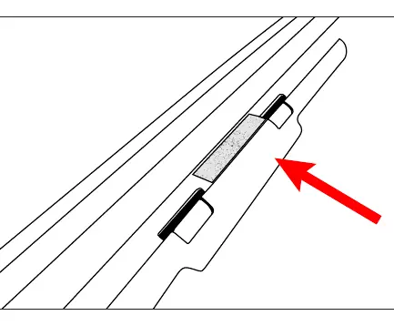 Attaching the Loop Strip to the windshield frame