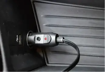 Cigarette lighter connection