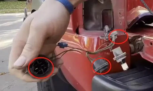 Connecting the harness terminal