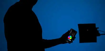 Using the smartphone app to control the light.