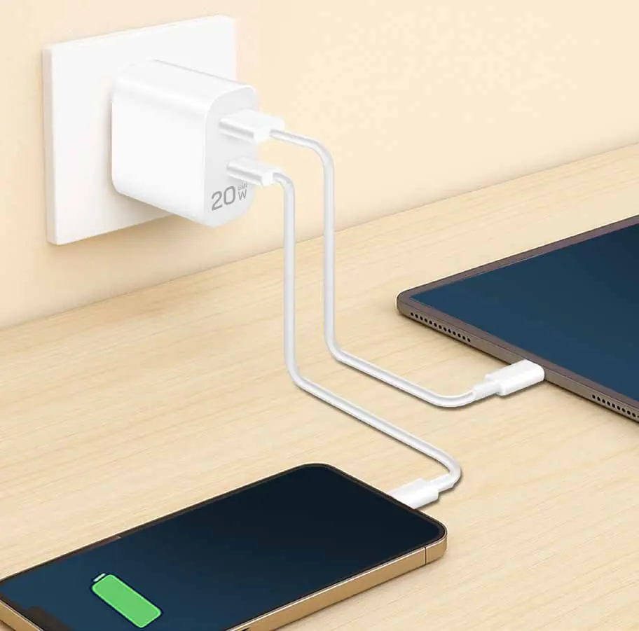 Usage scenario showing the charger connected to a wall outlet and charging devices.