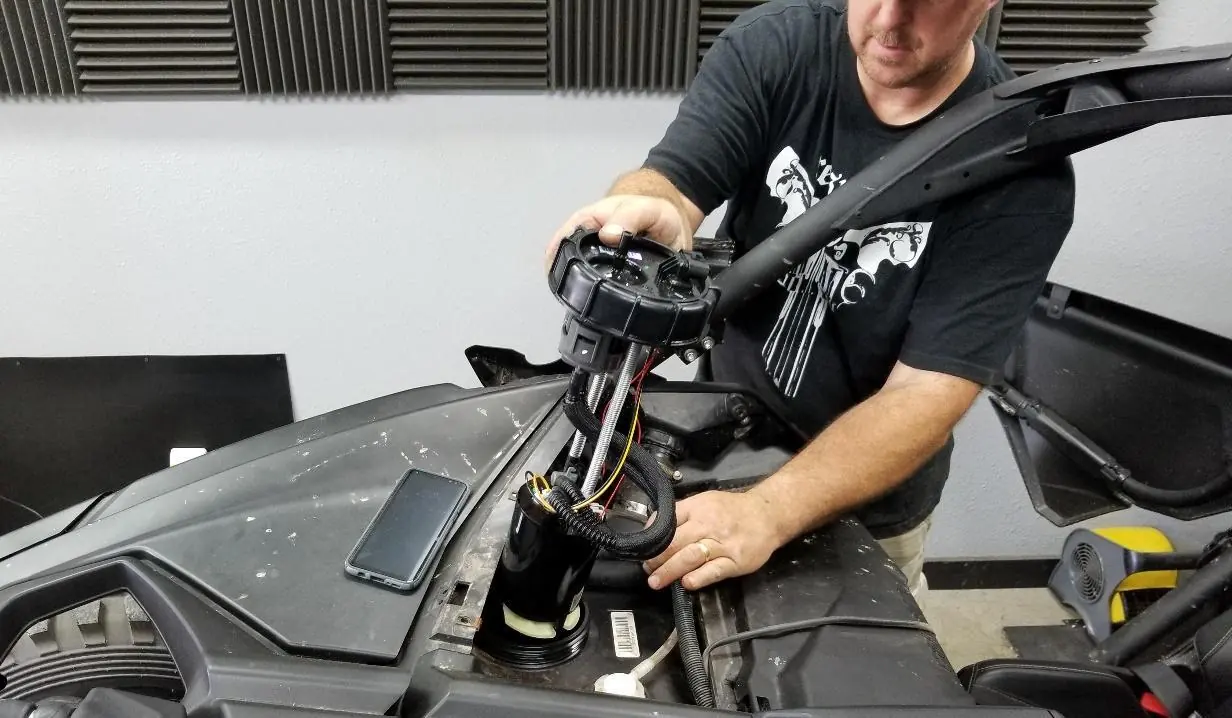 Fuel pump assembly removal