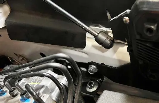 Connecting harnesses to the brain module