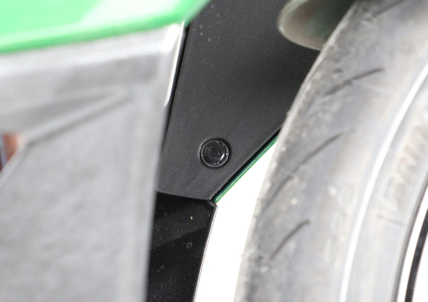 Additional installation photo from page 7