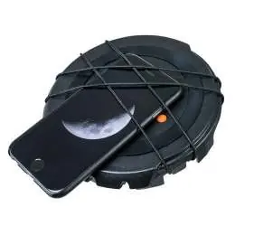 Securing smartphone to the lens cap