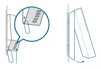 Using the detaching pin