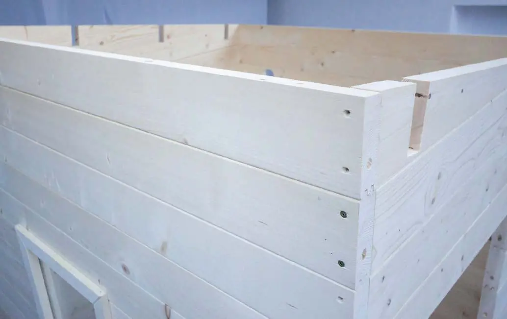 Additional installation photo from page 20
