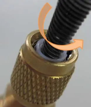 Cleaning the vacuum probe (Step 3)