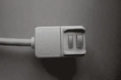 LCDI power plug