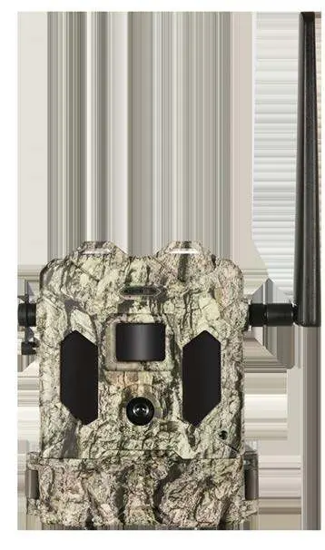 Attach the antenna to the camera.