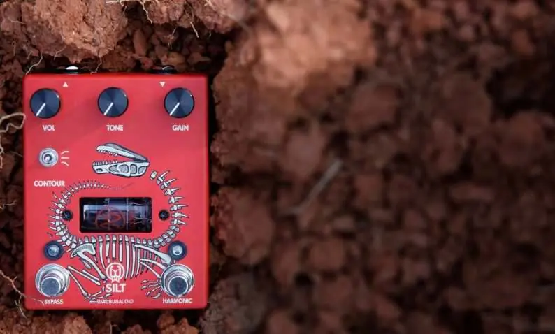 Walrus Audio Silt Harmonic Fuzz pedal controls