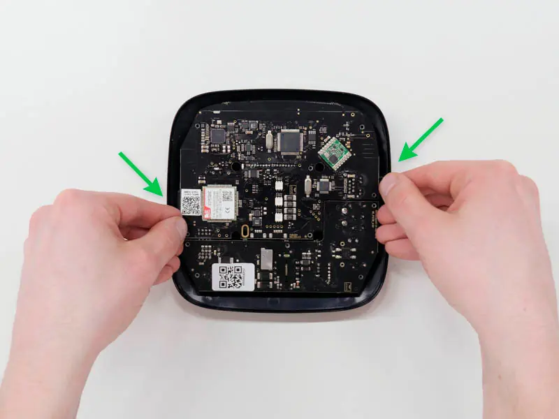 Disconnecting the power supply unit board