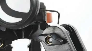 Inserting the eyepiece