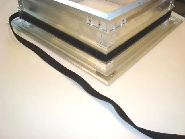 Securing the frame with a belt
