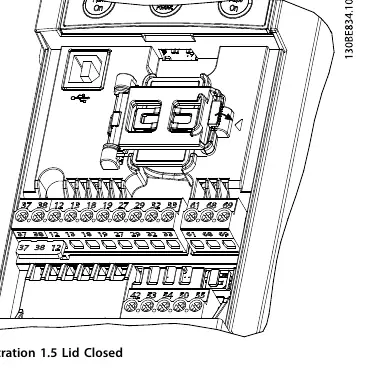 Closing the lid of the memory module container