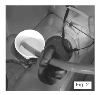 Connecting the gas regulator hose