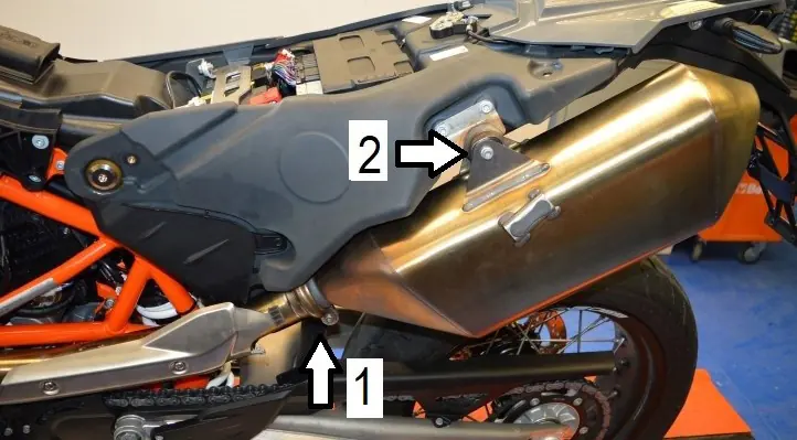 Securing the manifold support bracket