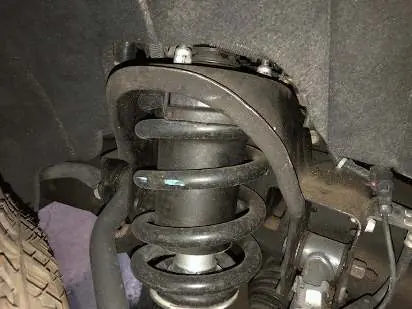 Loosening upper ball joint nut
