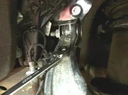 Removing the tie-rod nut