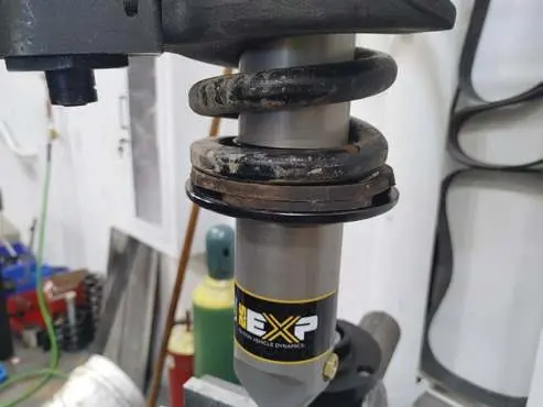 Installing the circlip