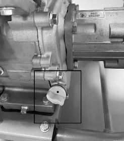 Checking engine oil level